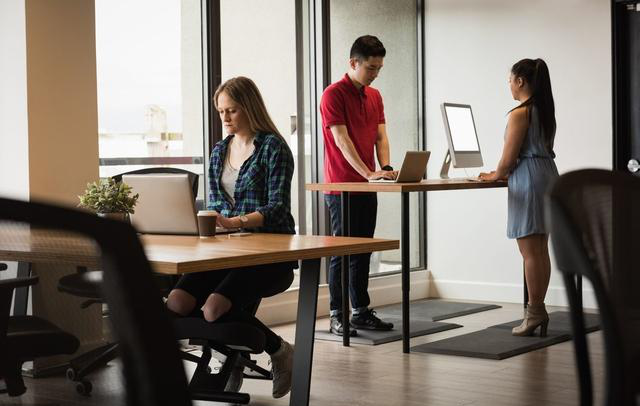 electric standing desk manufacturer